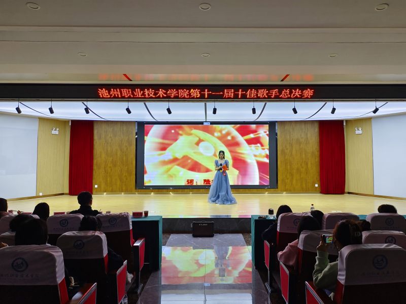 1680244441668489.jpg 汪诗怡《映山红》.jpg